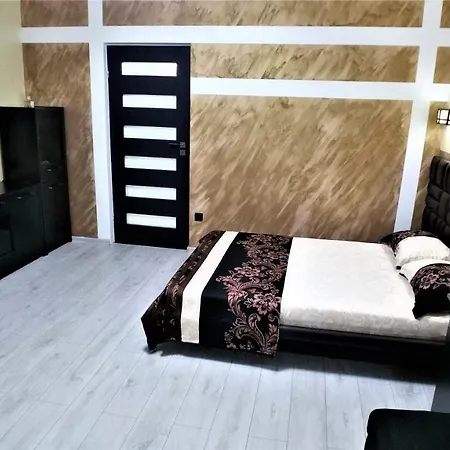 Studio City Apartment