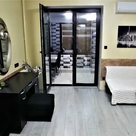 Apartment Studio City *