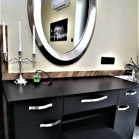 Apartment Studio City